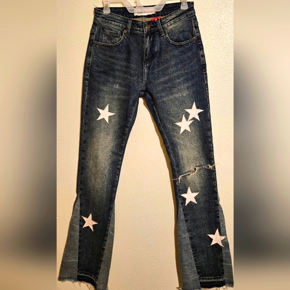 Alive skinny flare jeans distressed with stars - Picture 1 of 11